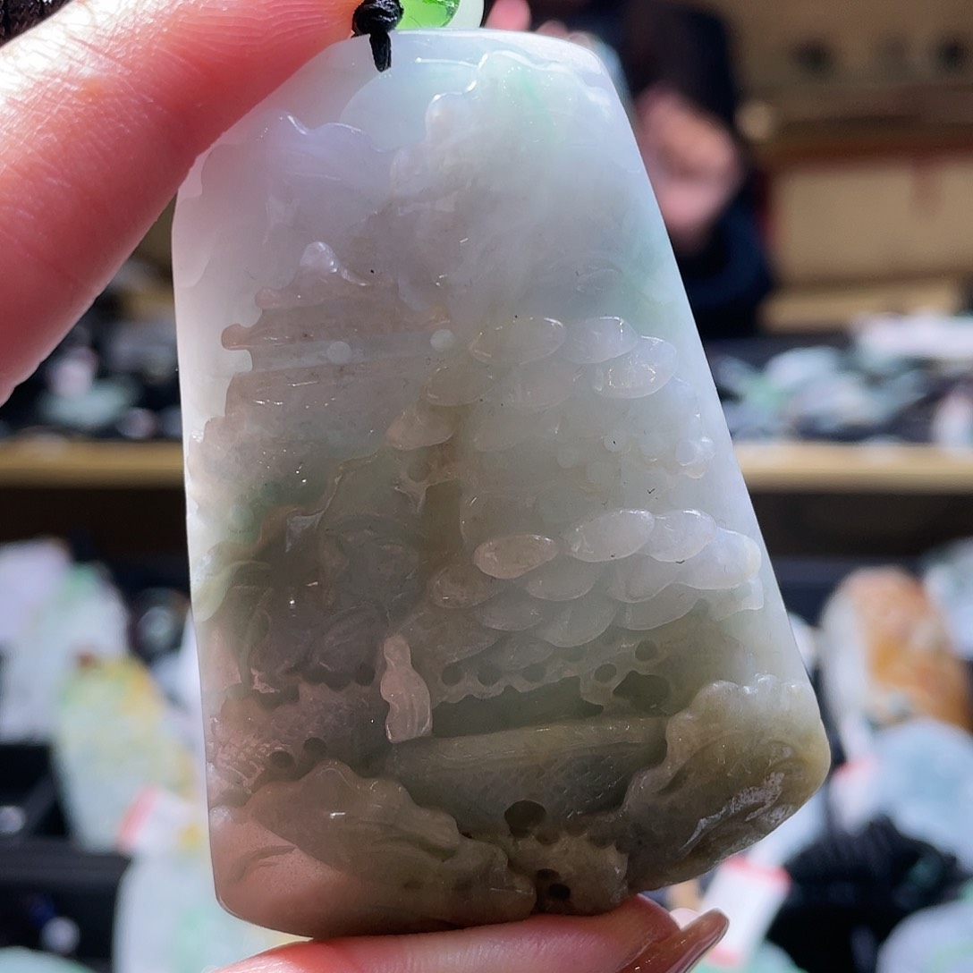翡翠颈饰未镶嵌一个