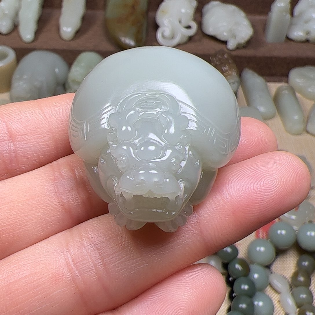 和田玉未镶嵌挂件