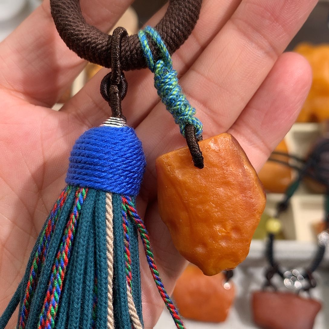 蜜蜡裸石未镶嵌你