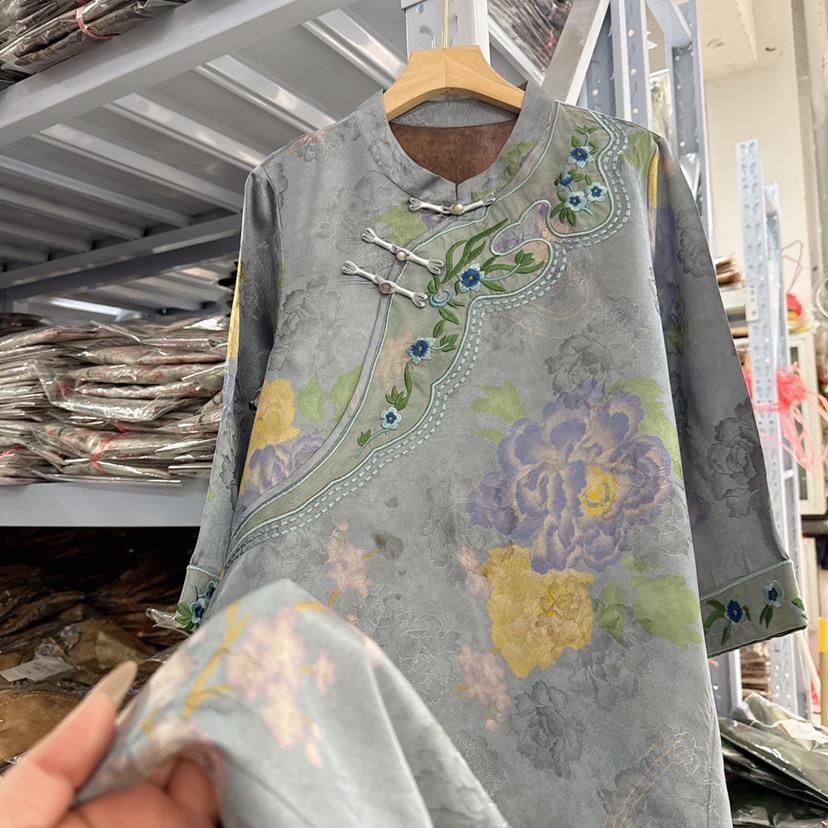 新中式老料重工气质时尚宽松连衣裙2301