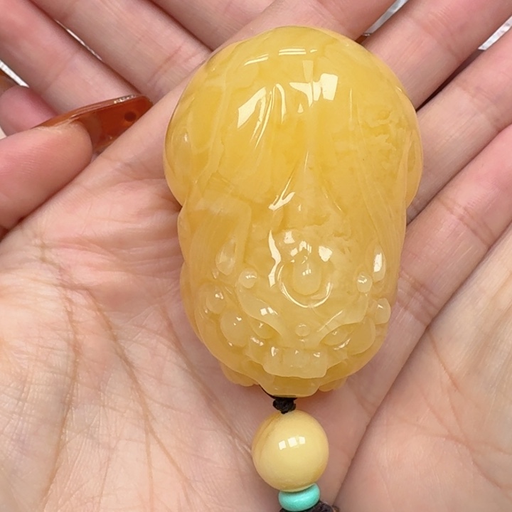 墨***宝琥珀未镶嵌珠宝奇石吊坠