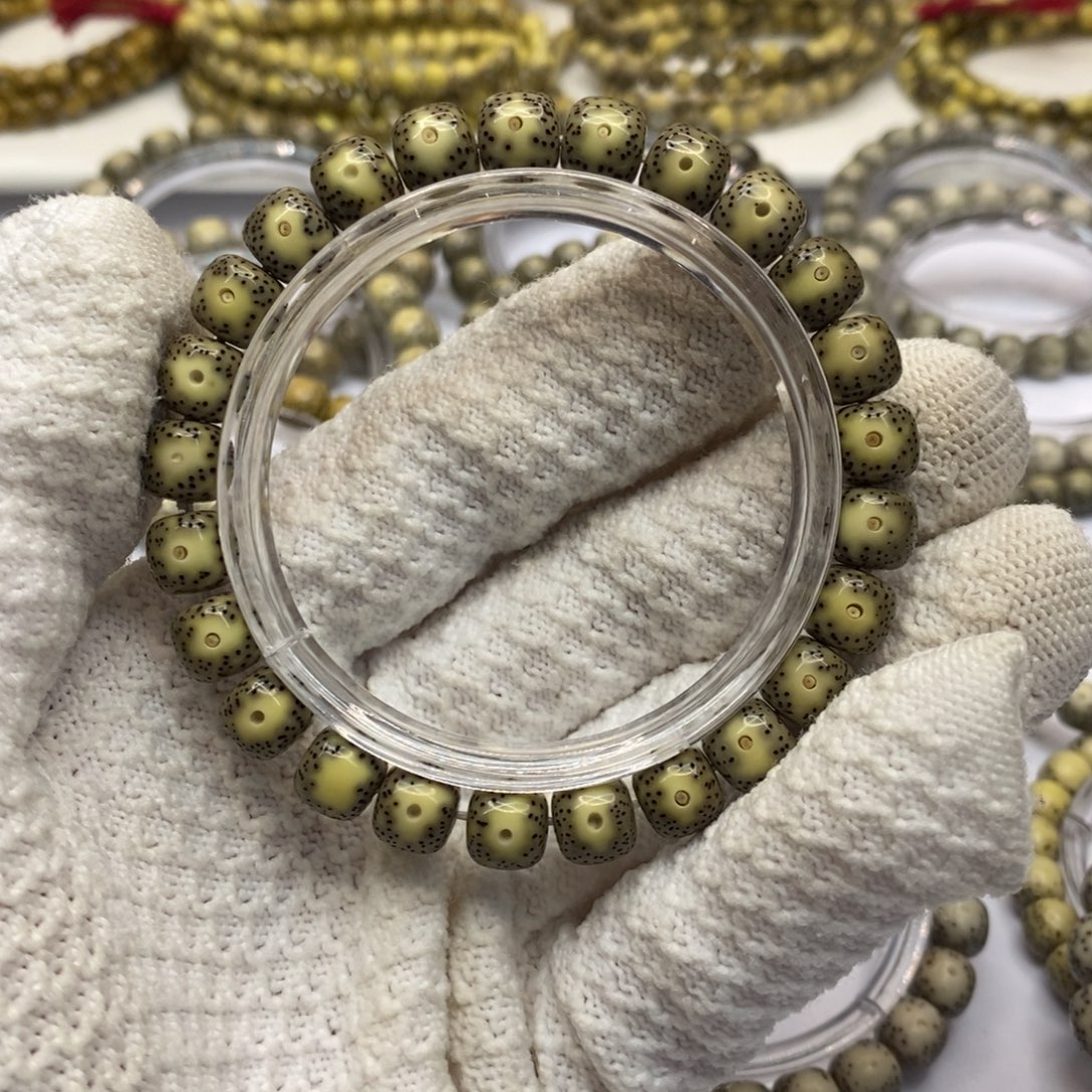 星月菩提手串黄金瞳 绿包白