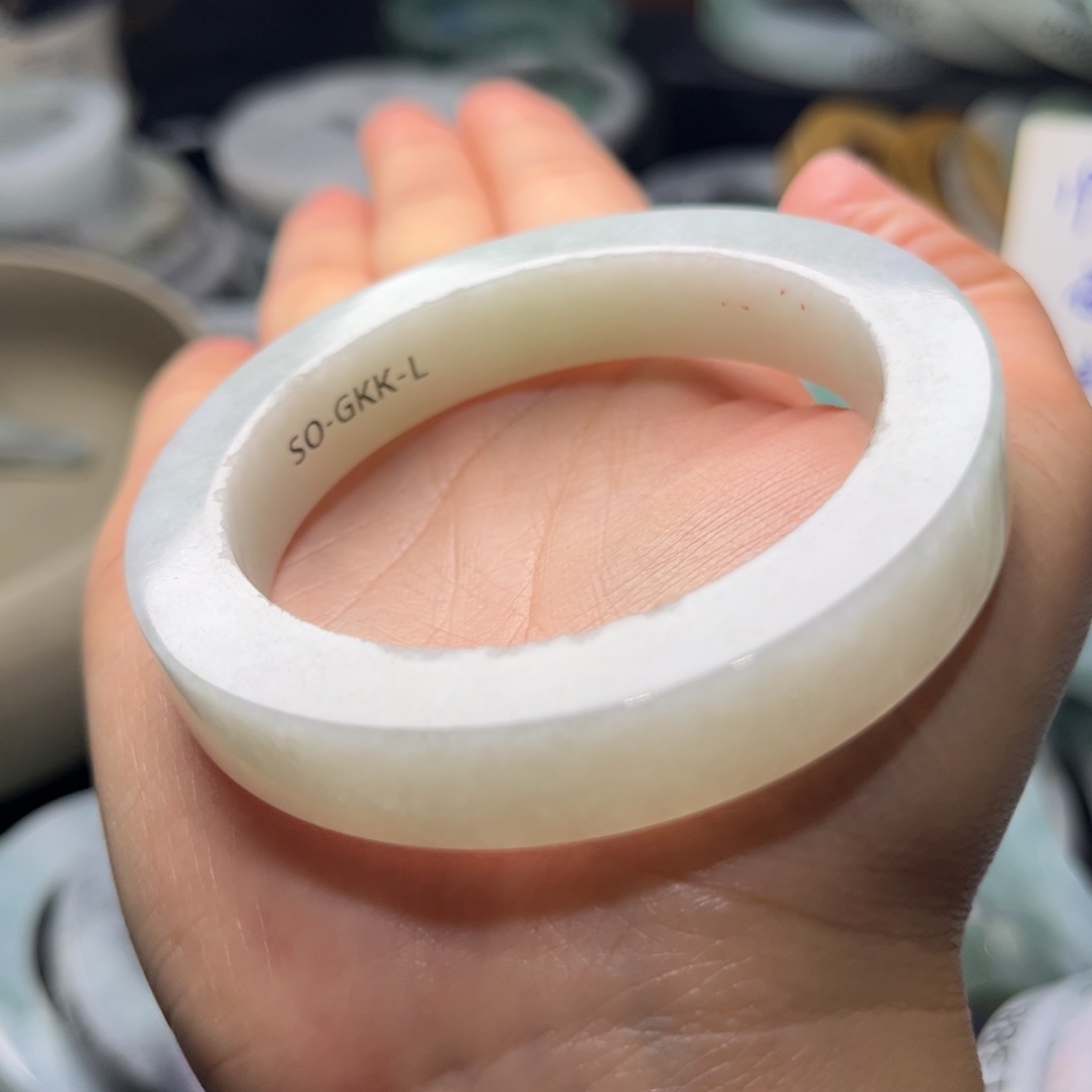 定制翡翠翡翠手镯未镶嵌