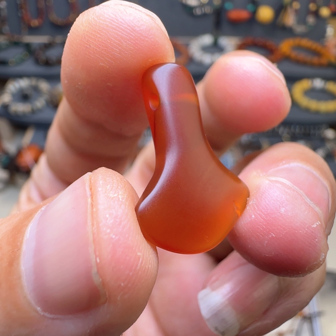 玛瑙/玉髓颈饰未镶嵌xv k t g h j k