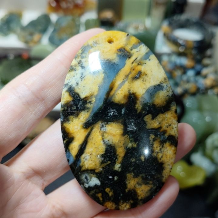 岫玉未镶嵌挂坠款式