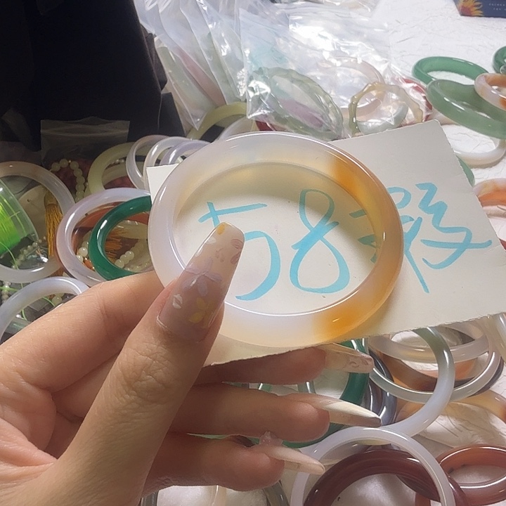 玛瑙/玉髓手镯未镶嵌