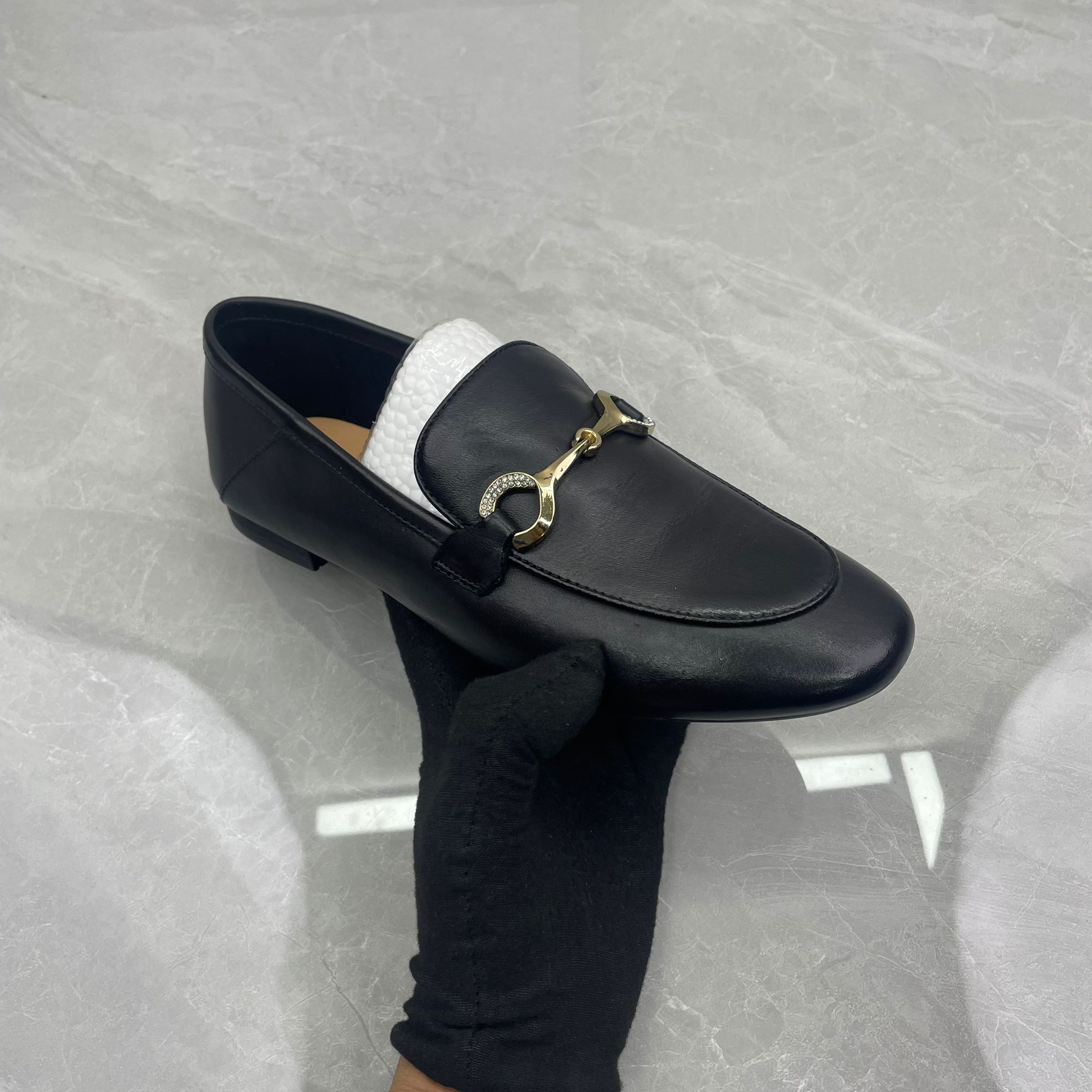 单鞋女（牛皮）039-5（孤品) c区37码