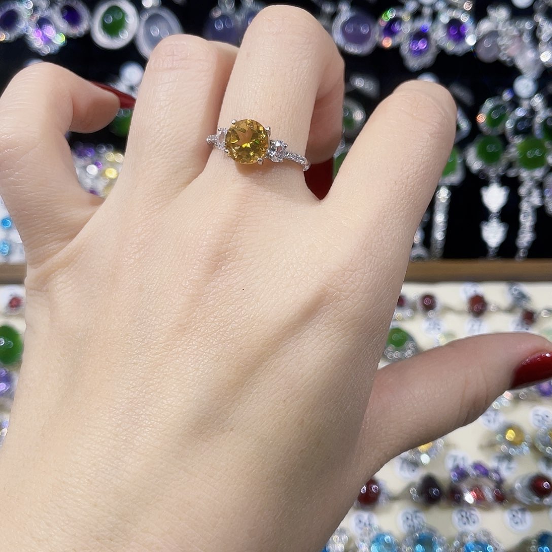 银S925镶嵌戒指黄晶戒指