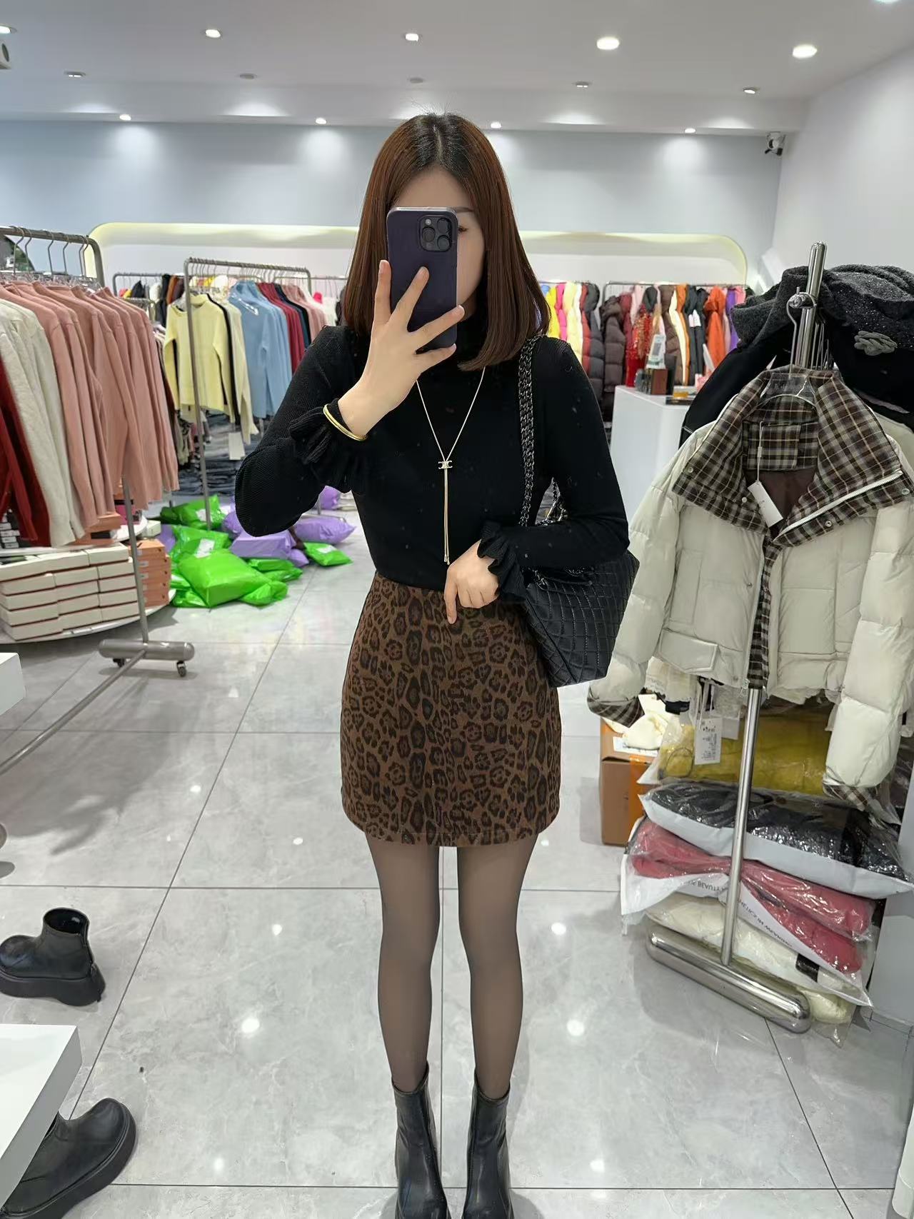 雪琴小屋洋气花边打底衫