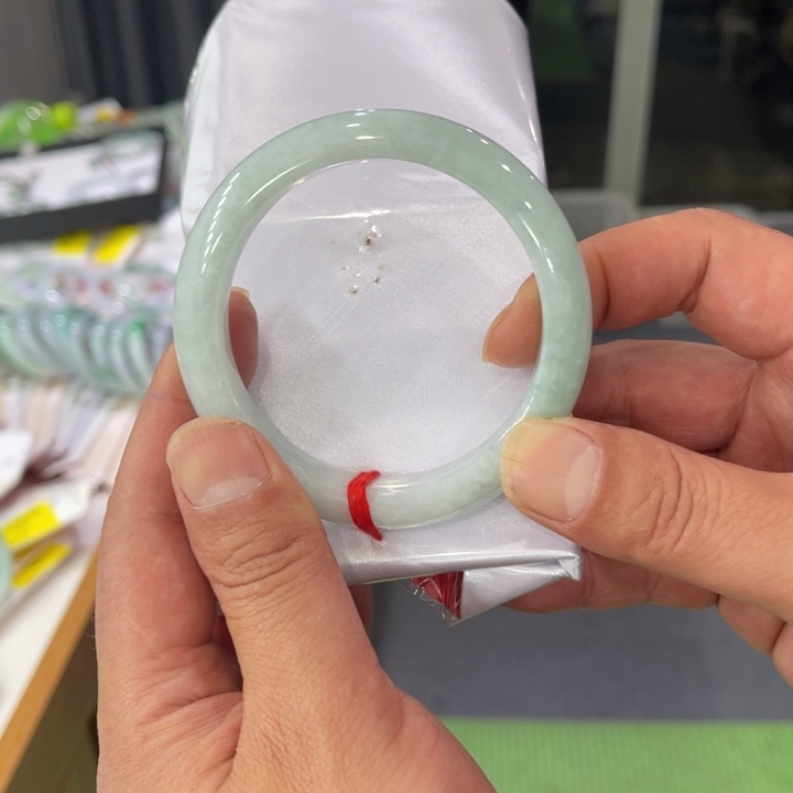 翡翠手镯未镶嵌纯天然缅甸翡翠手镯A货