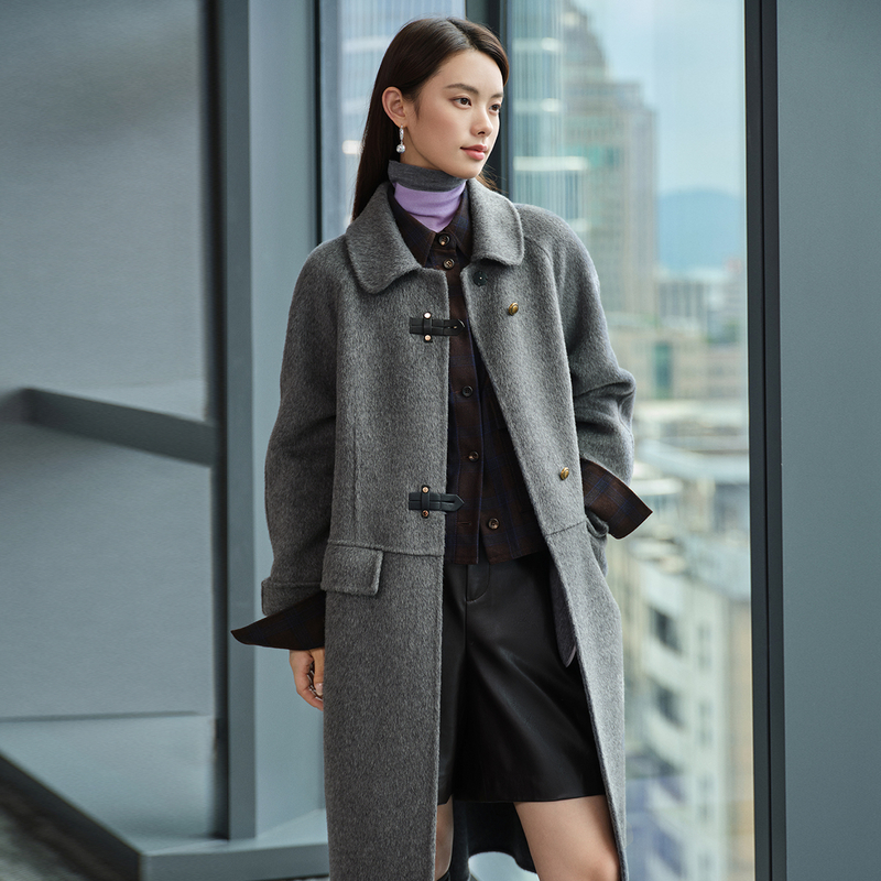 EP雅莹2025早秋新款女装 丝羊毛骆驼绒复古翻领长款大衣外套8328A