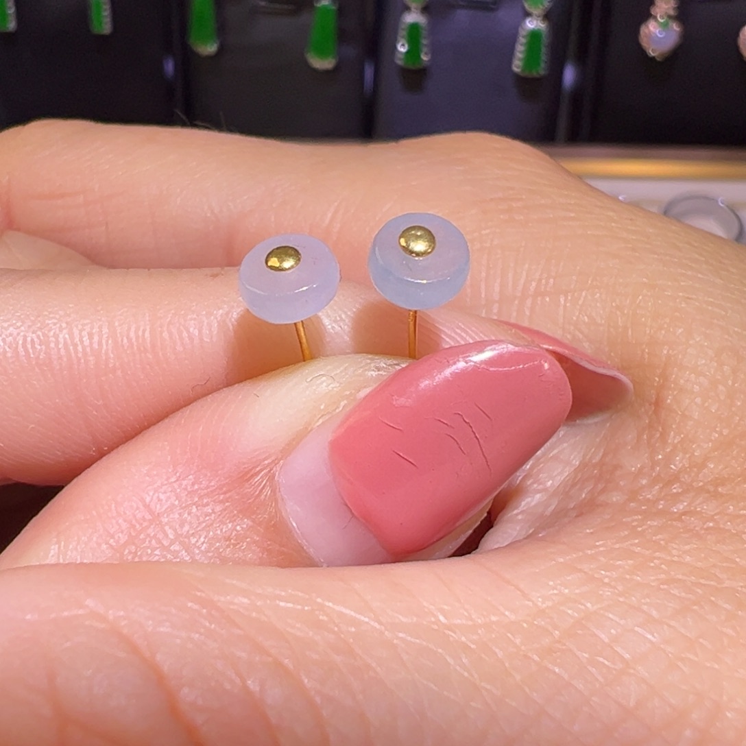 翡翠颈饰18K金镶嵌耳钉