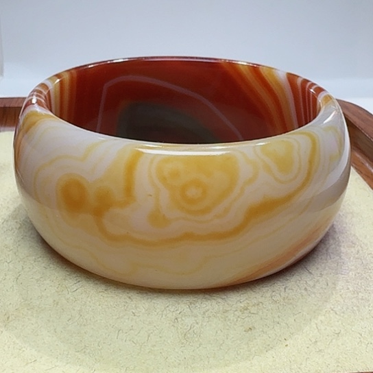 玛瑙/玉髓手镯未镶嵌心**属