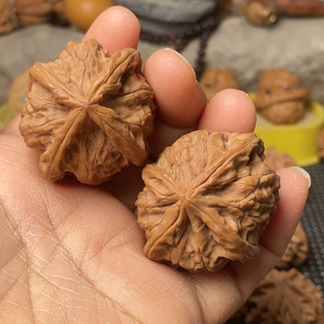 【闪购商品】把件文玩核桃野生四棱40