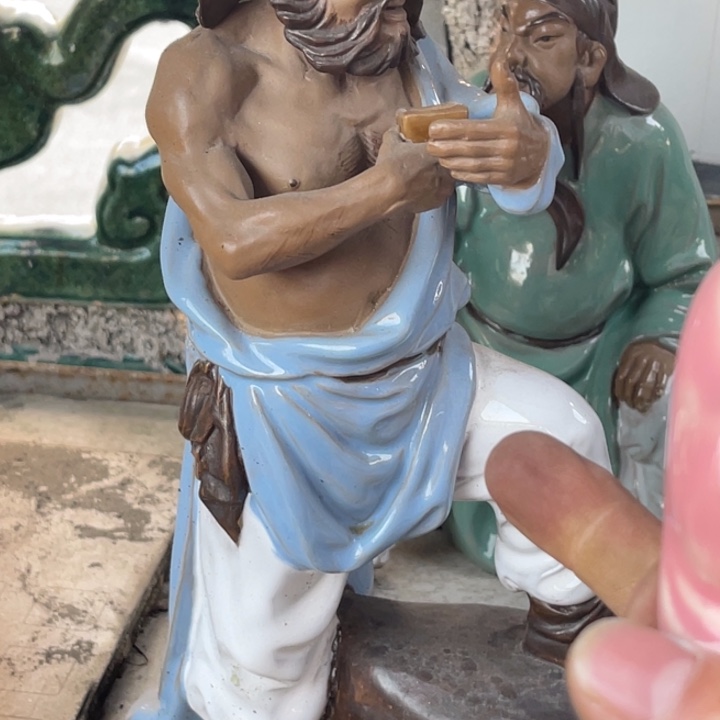 つ***ゞ石湾公仔衬托盆景漂亮