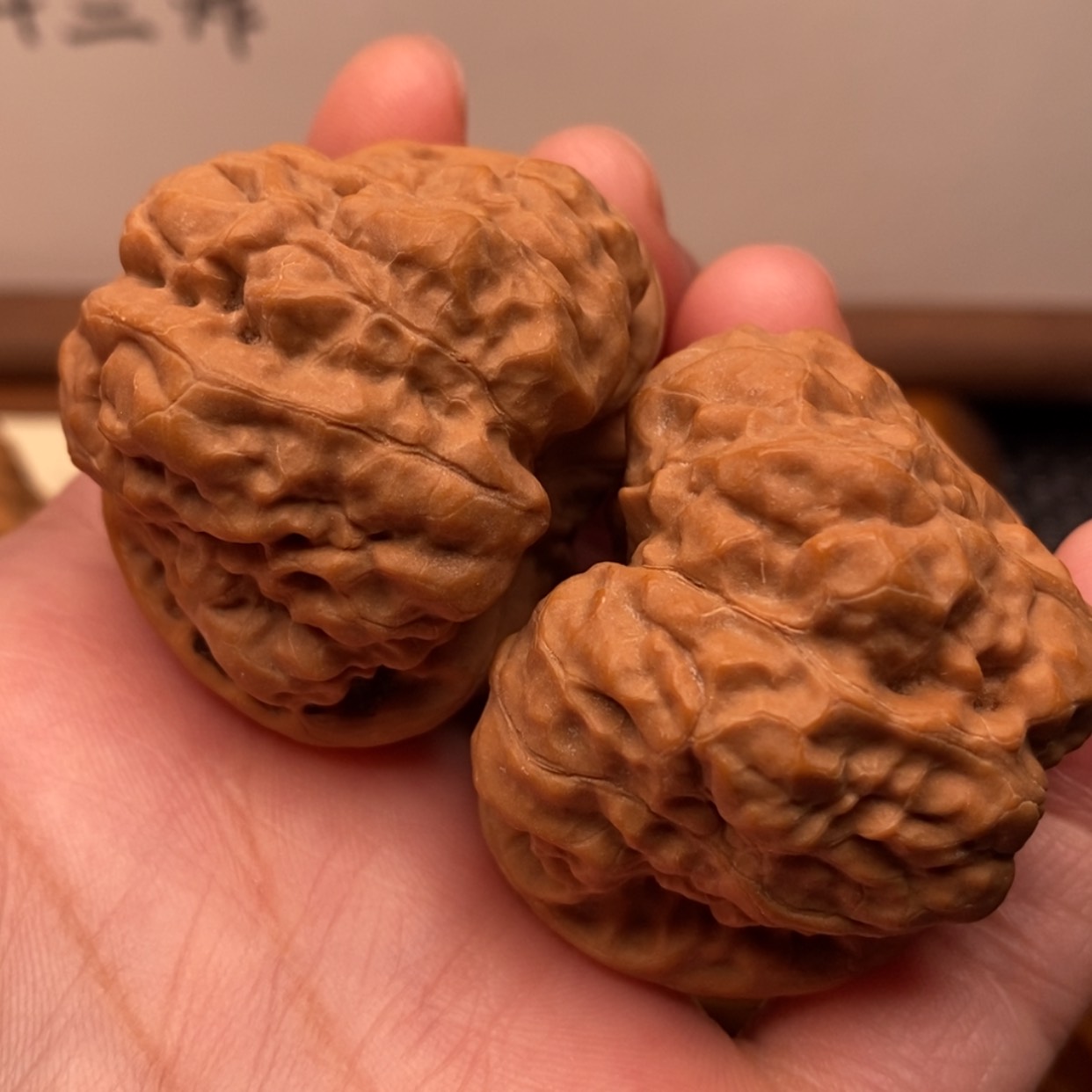 【闪购商品】把件文玩核桃边41左右