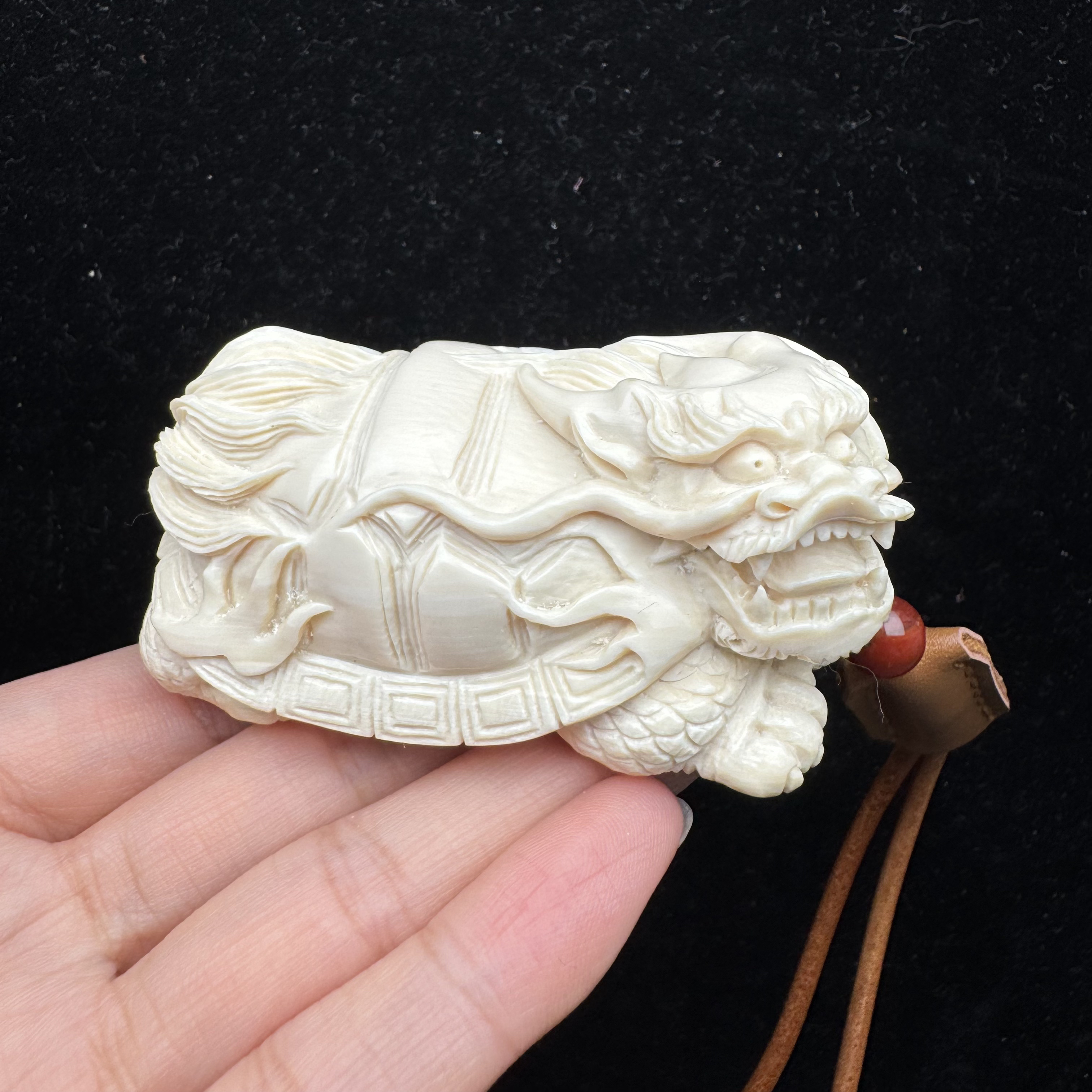 H91-41天然猛犸牙 雕刻龙龟 42*70*32mm支持鉴定 假一罚四