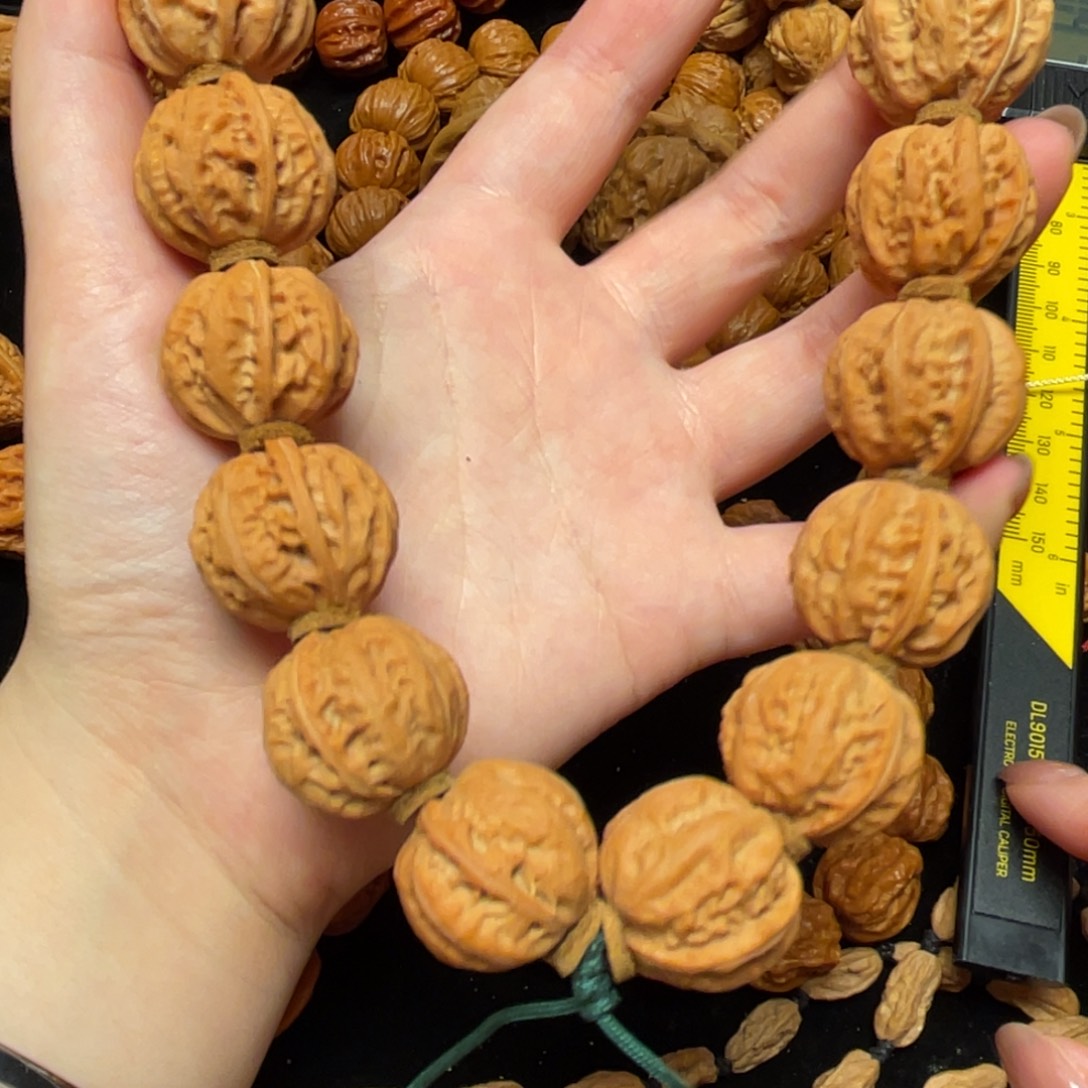 企***应文玩核桃吊坠蛤蟆