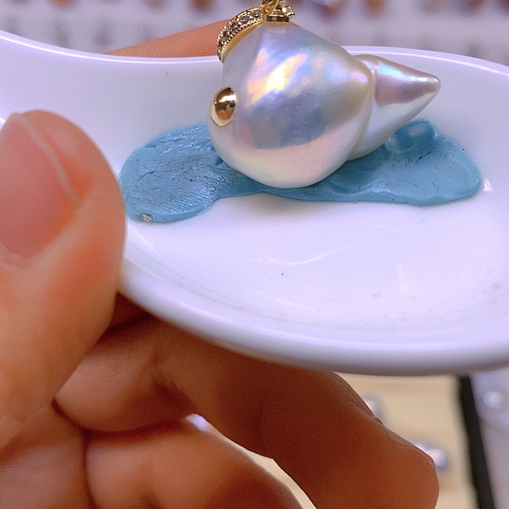 淡水珍珠颈饰合金