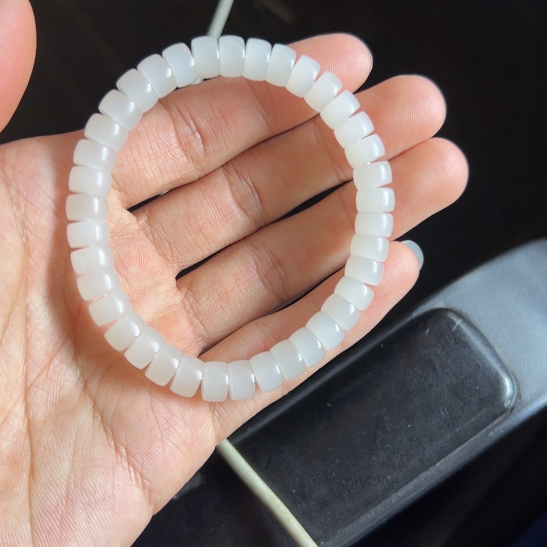 和田玉手链未镶嵌