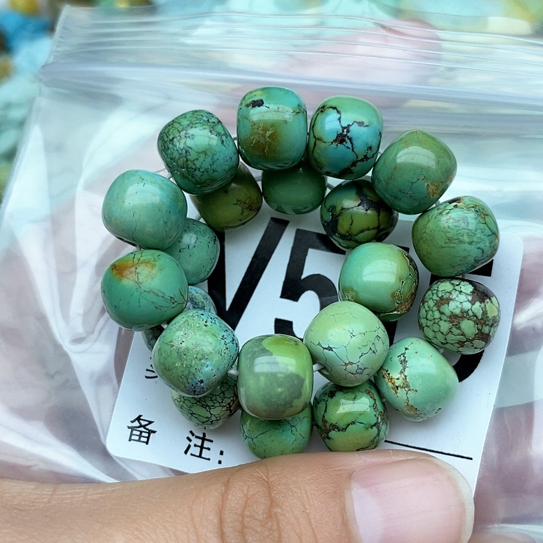 绿松石配饰未镶嵌