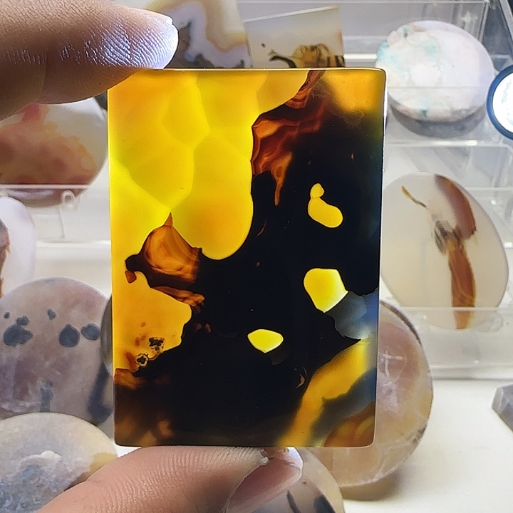 玛瑙/玉髓未镶嵌珠宝奇石