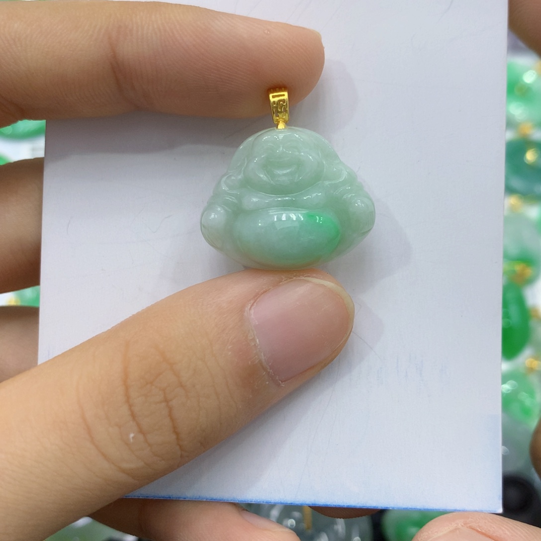 颈饰未镶嵌翡翠佛