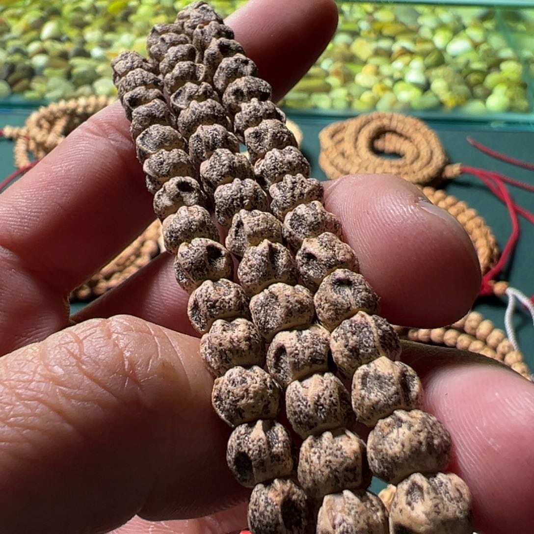 柏香籽/百香籽吊坠A6