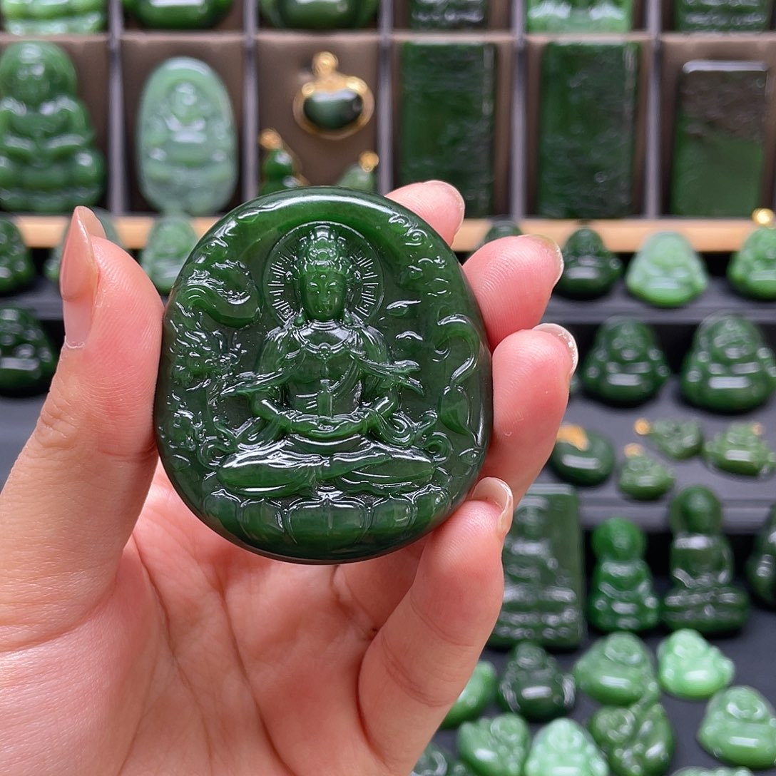 颈饰未镶嵌和田玉