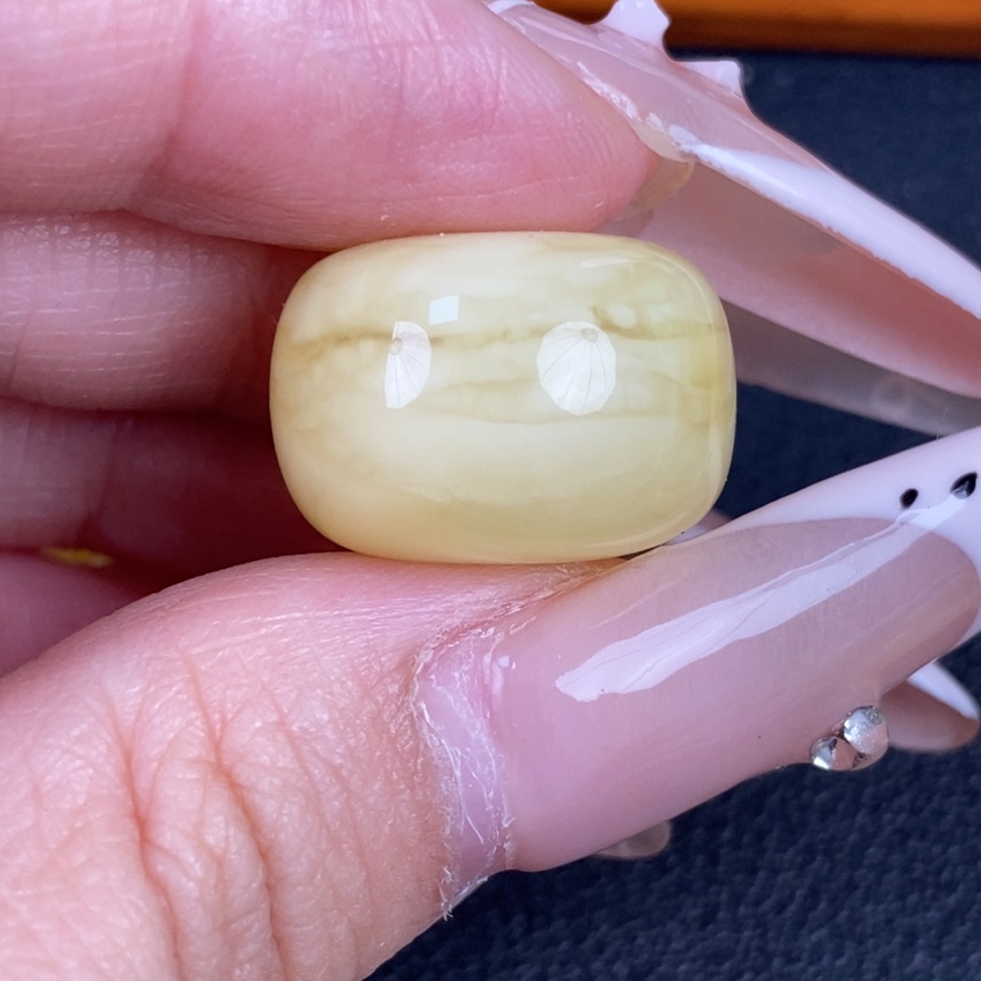 琥珀未镶嵌珠宝奇石242