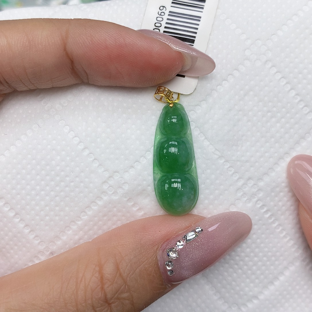 颈饰18K金镶嵌翡翠