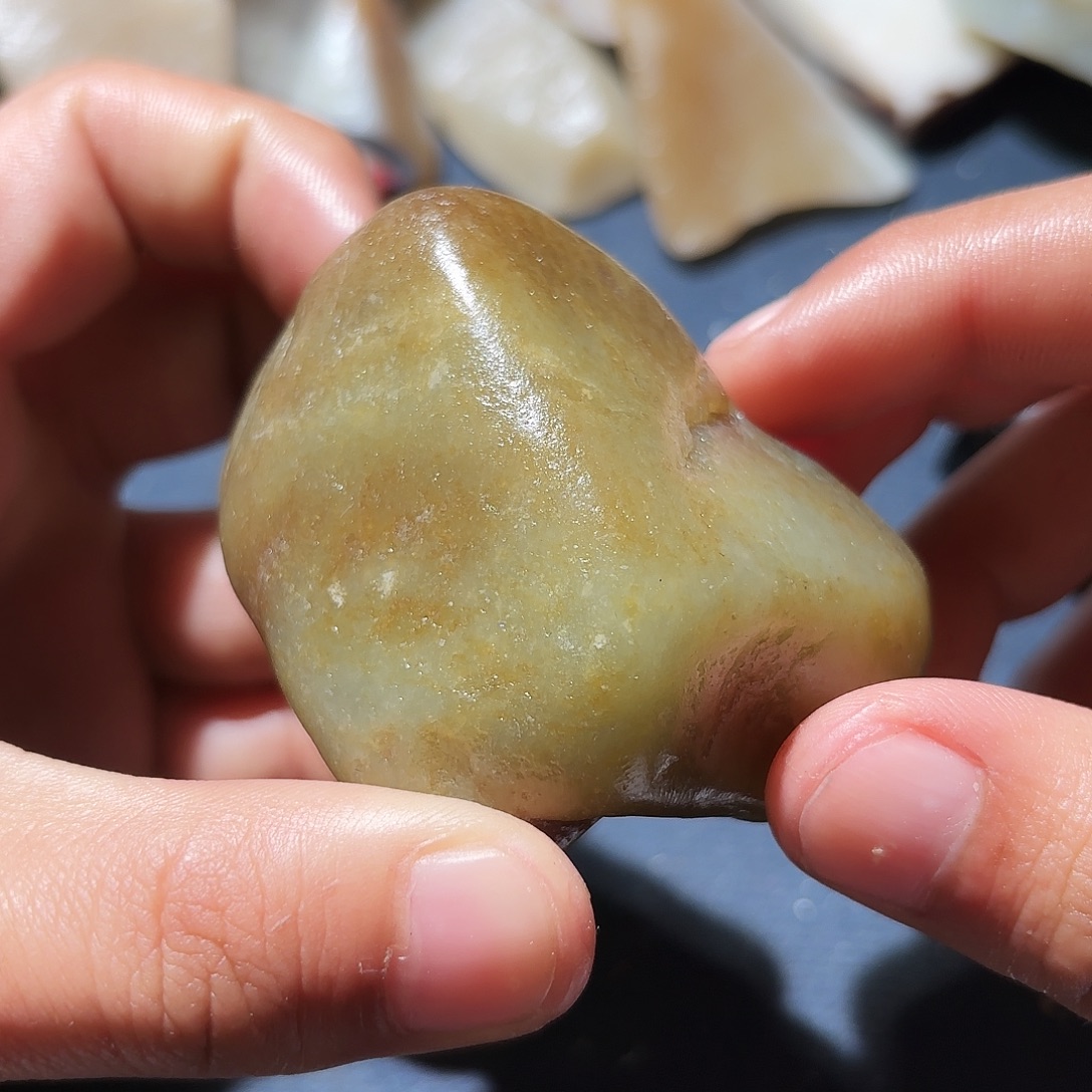 和田玉（糖玉）未镶嵌挂件