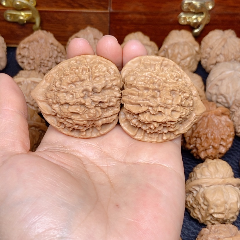 【闪购商品】文玩核桃吊坠岩*官帽44