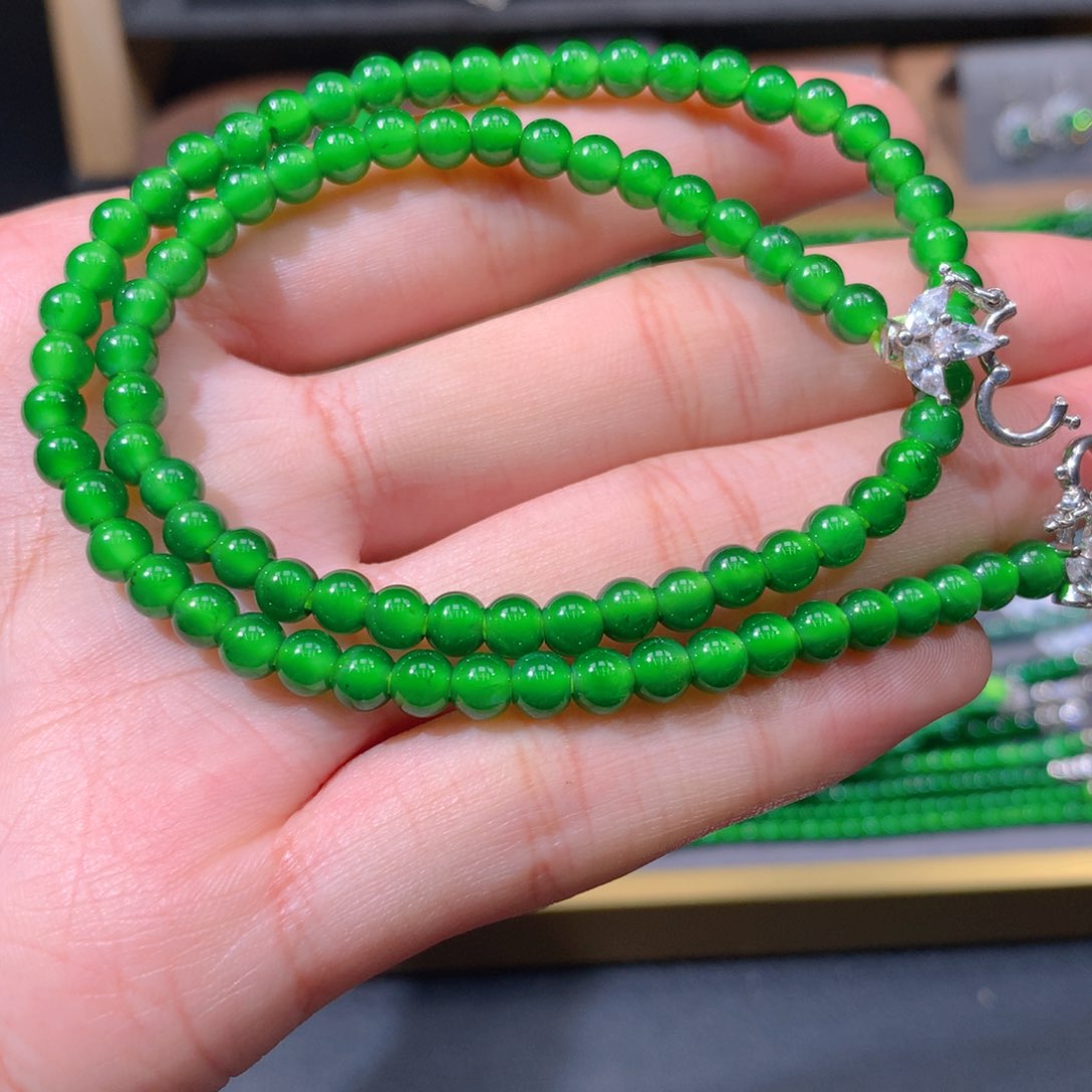 翡翠手链未镶嵌天然翡翠