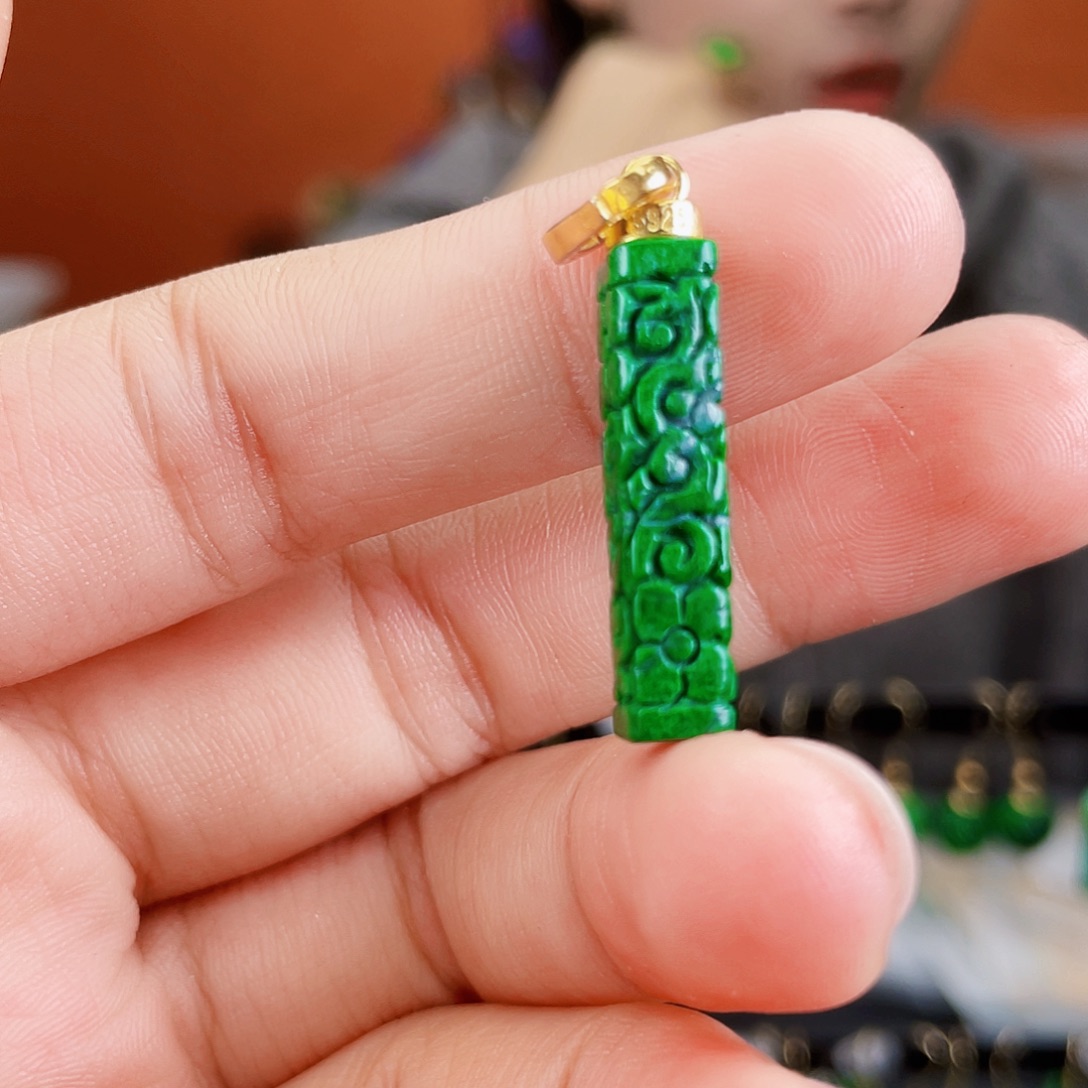 翡翠未镶嵌耳饰饰品