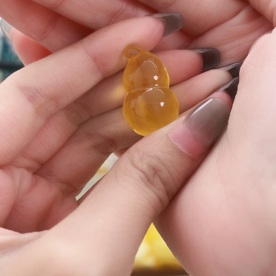 未镶嵌琥珀裸石葫芦
