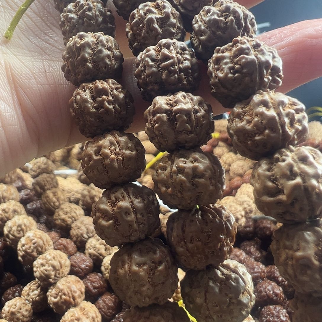 金刚菩提吊坠黑玫瑰手持