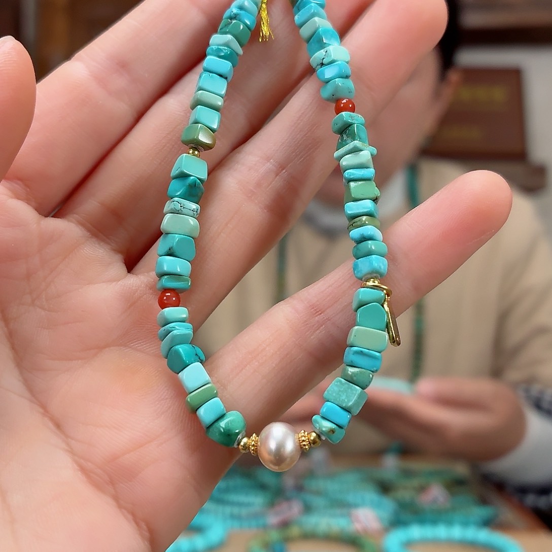 未镶嵌绿松石珠宝奇石