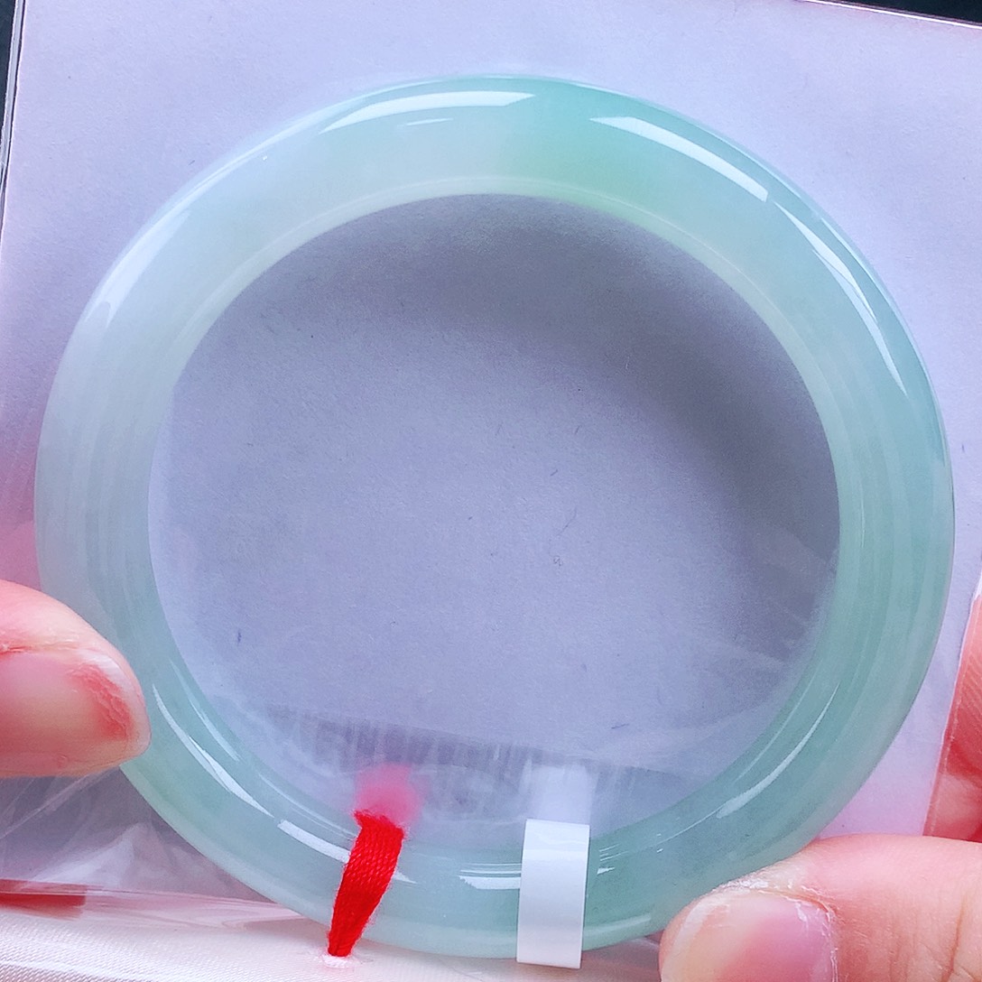 未镶嵌手镯（圆镯）翡翠54圈