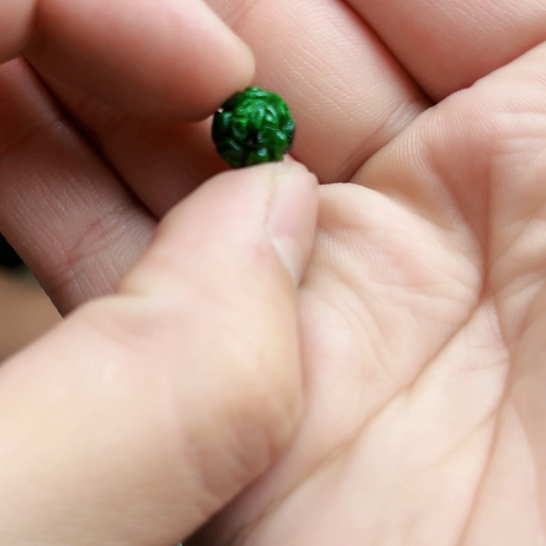 翡翠颈饰未镶嵌吊坠