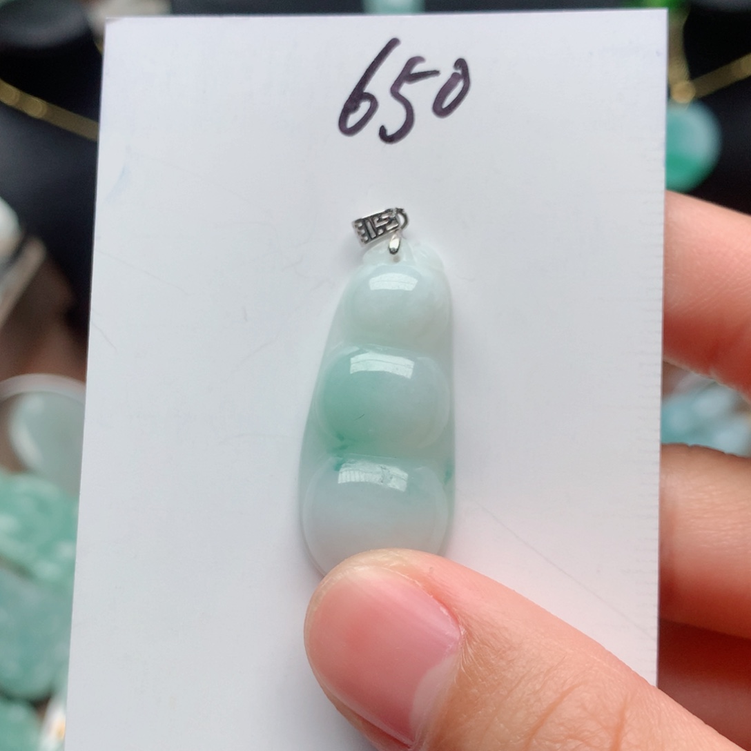 翡翠颈饰银S925镶嵌吊坠