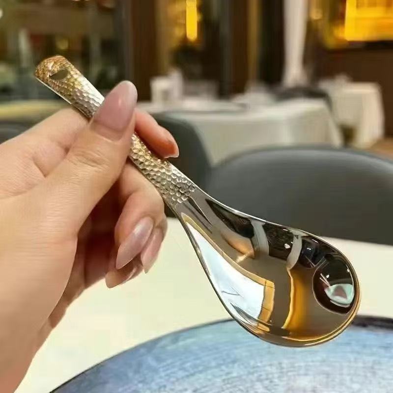 高级感锤纹不锈钢勺子