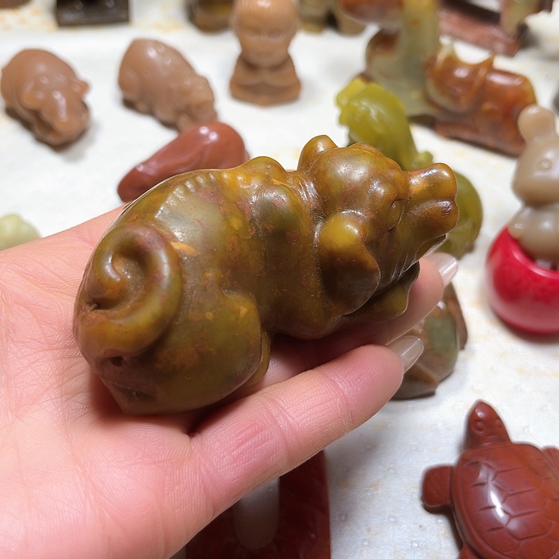 白玉菩提吊坠白玉菩提吊坠