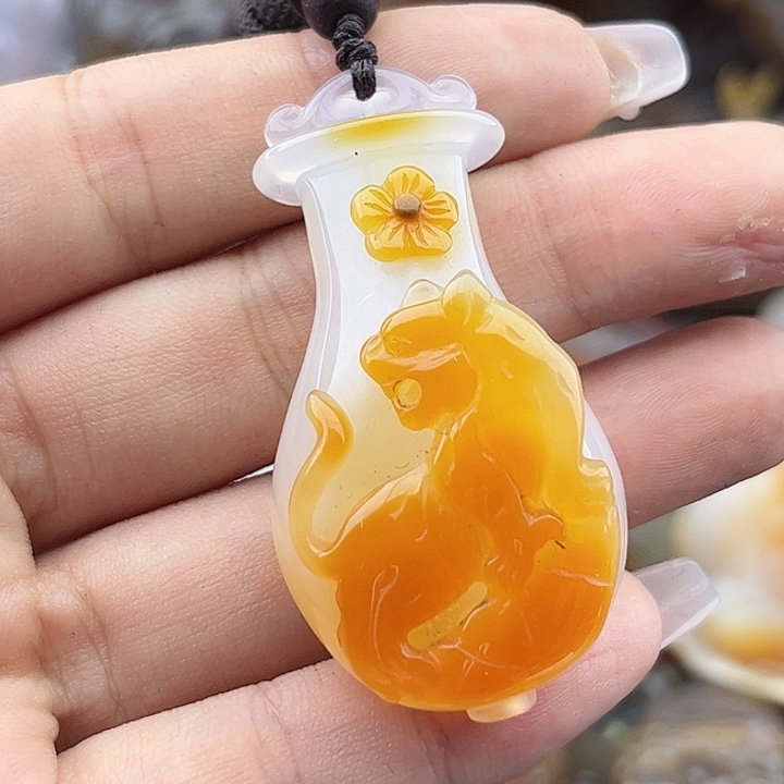 玛瑙手饰未镶嵌锤*