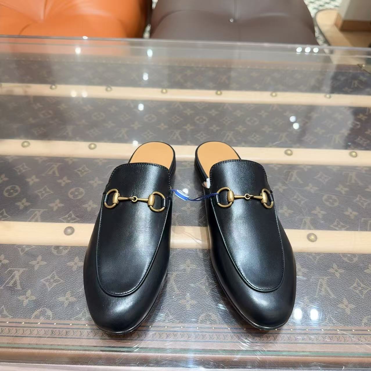 全新未使用 GUCCI/古驰 黑金马衔扣穆勒 拖鞋 36码