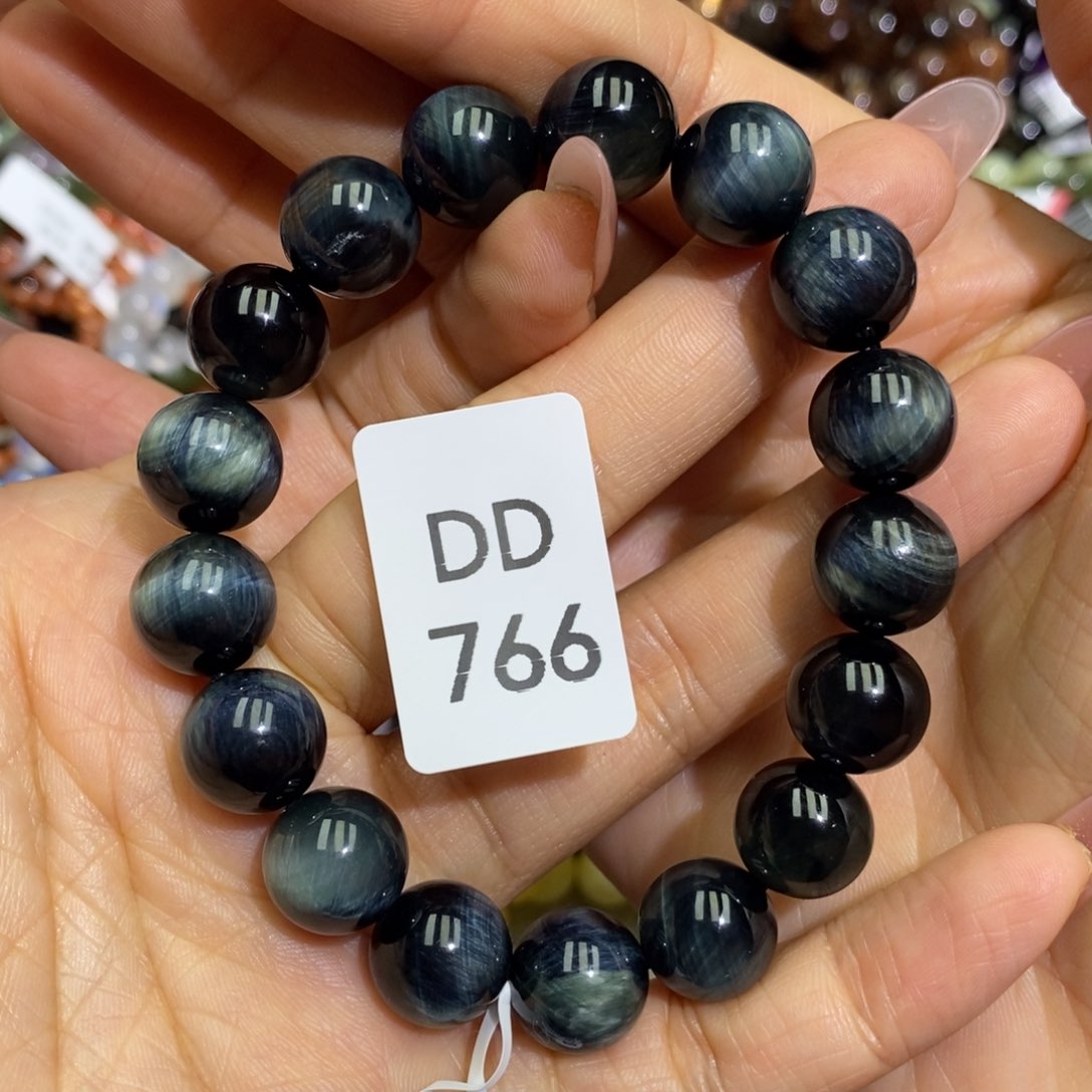 多样性发一未镶嵌水晶