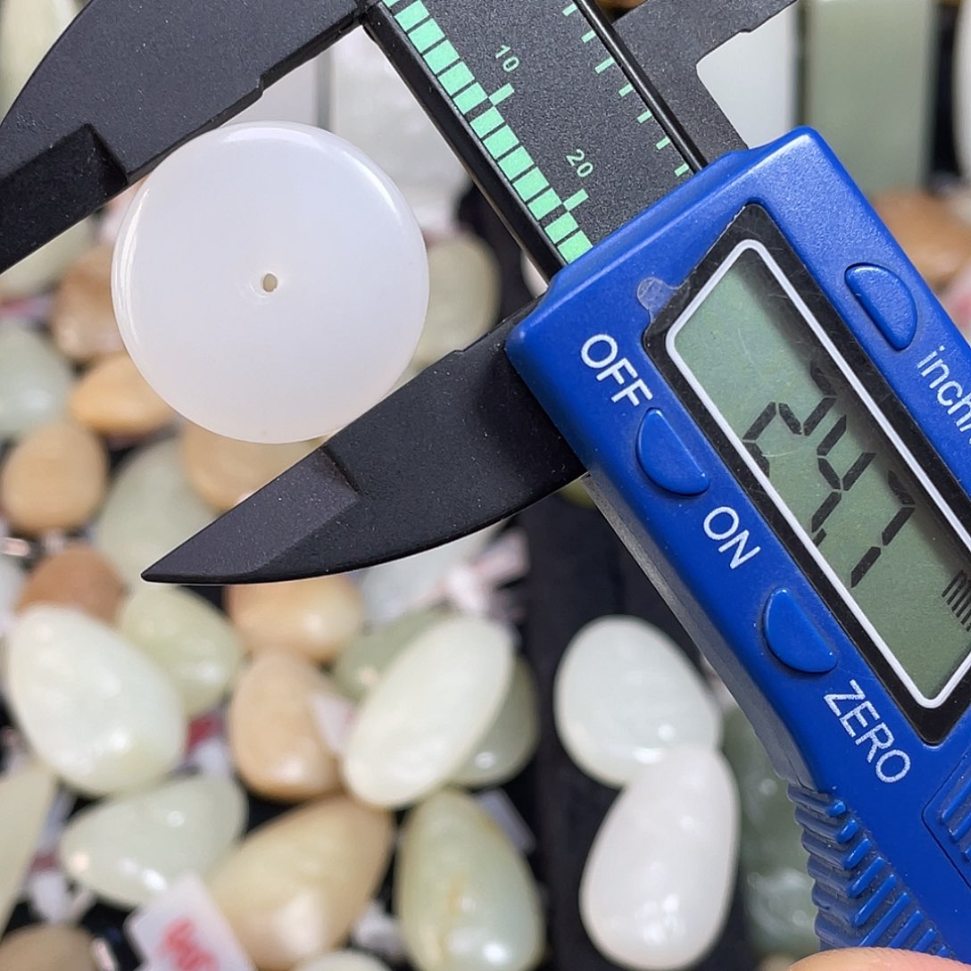 和田玉（糖玉）未镶嵌颈饰哎*呀吊坠