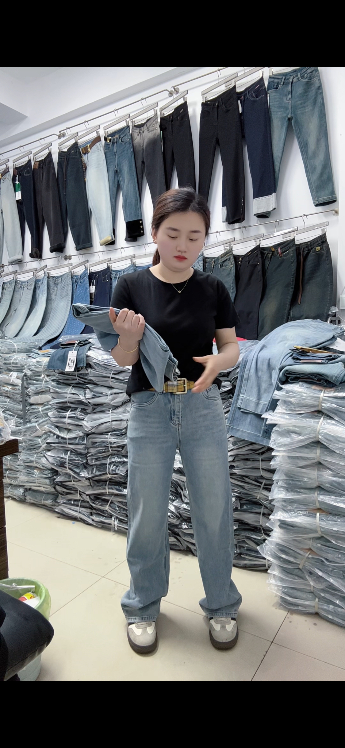 后口袋格子纹设计感牛仔裤5542