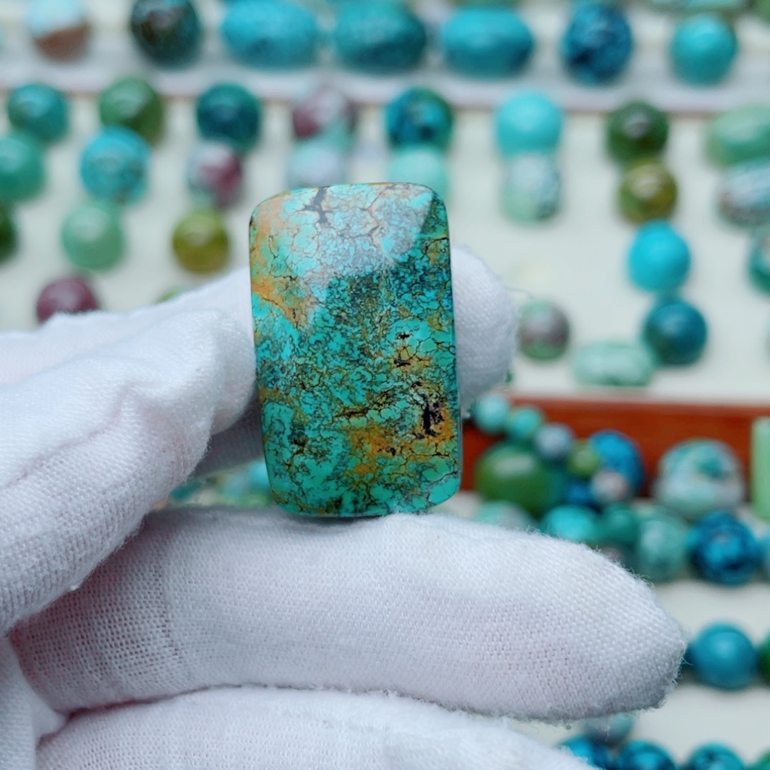 未镶嵌绿松石珠宝奇石