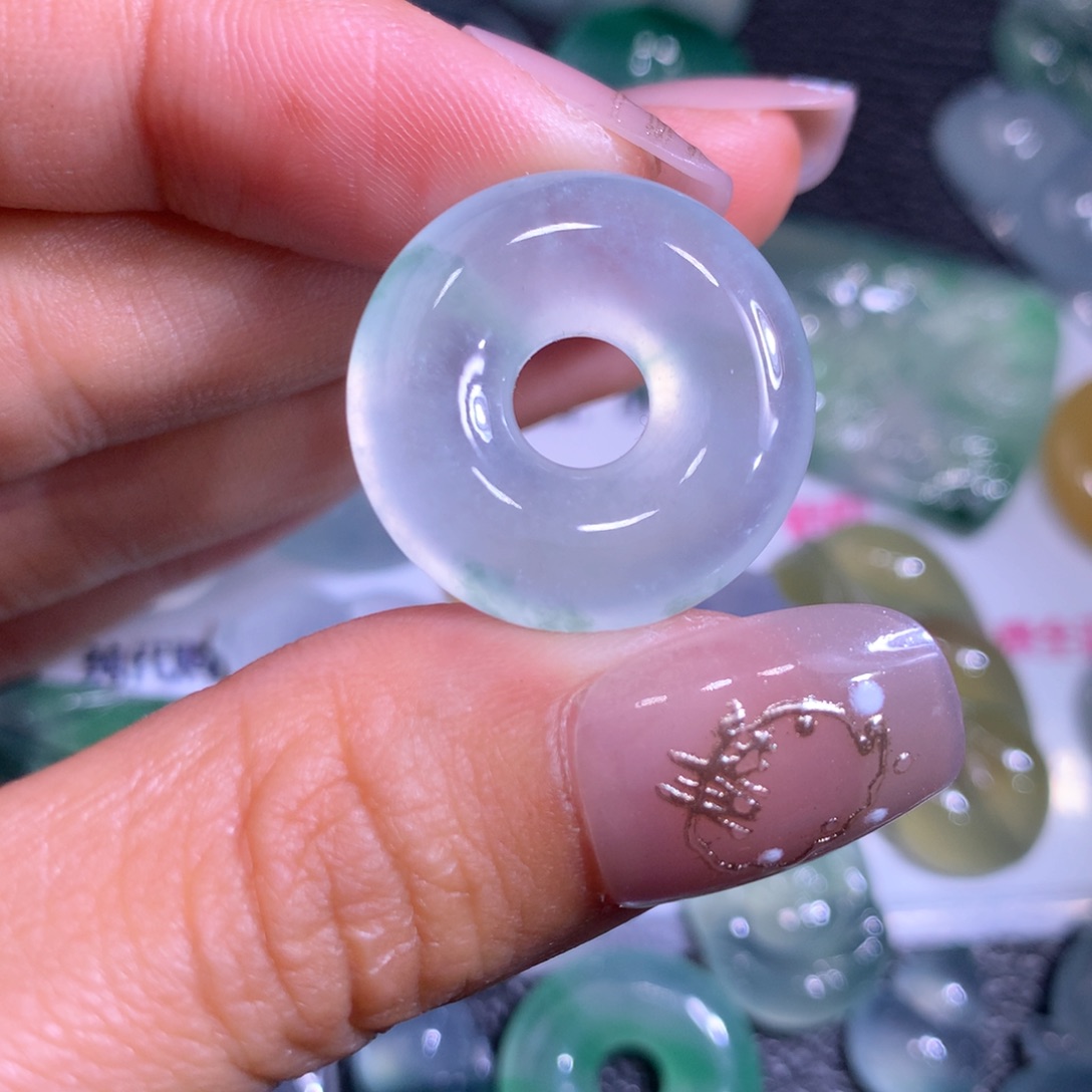 翡翠颈饰未镶嵌翡翠21.2/5.4